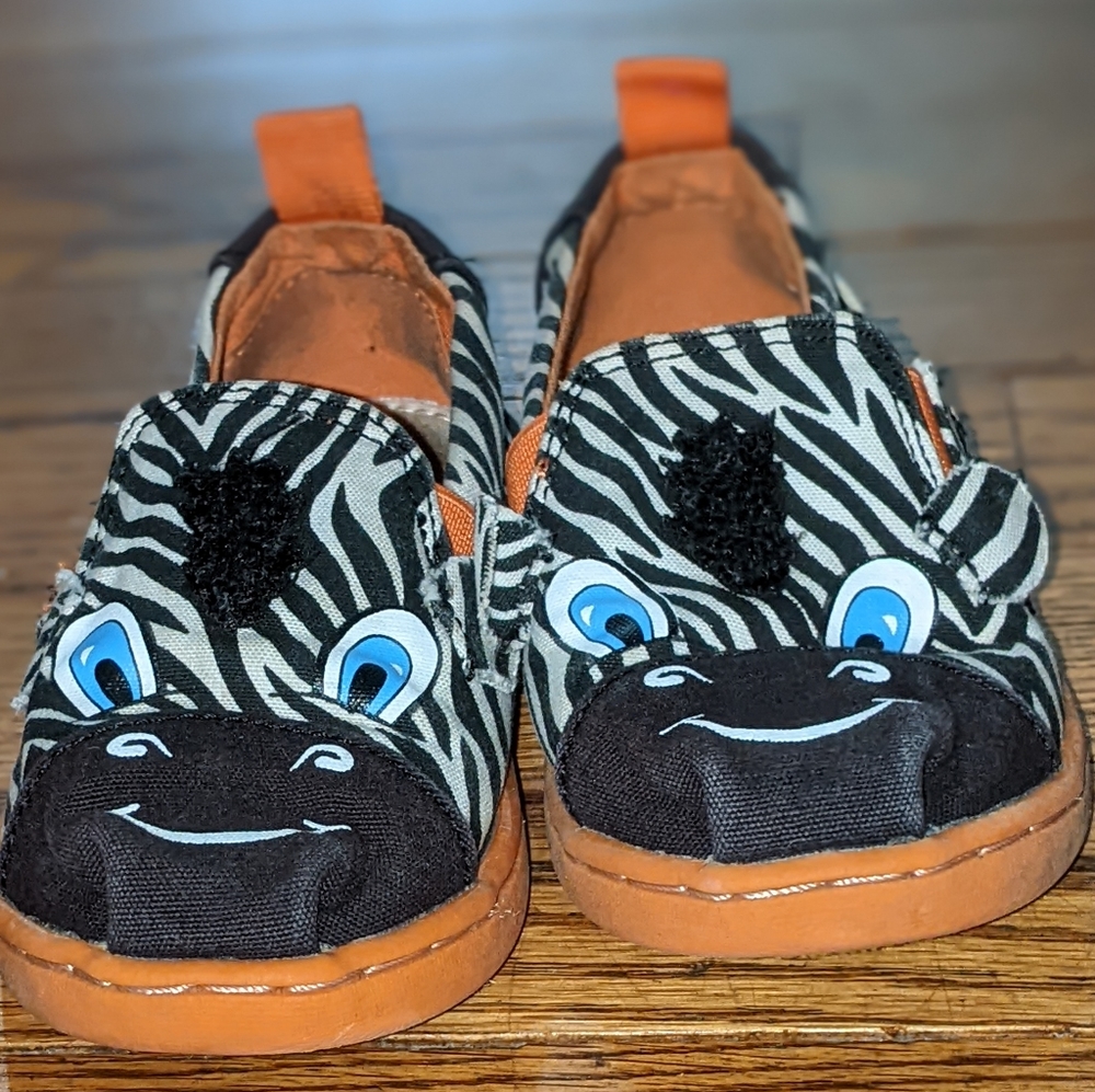 Toddler zebra Toms 🦓